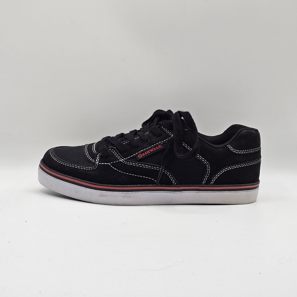 Airwalk Shoes Youth Size 5.5 Black Red Skate Low Top Classic Lace Up Sneakers